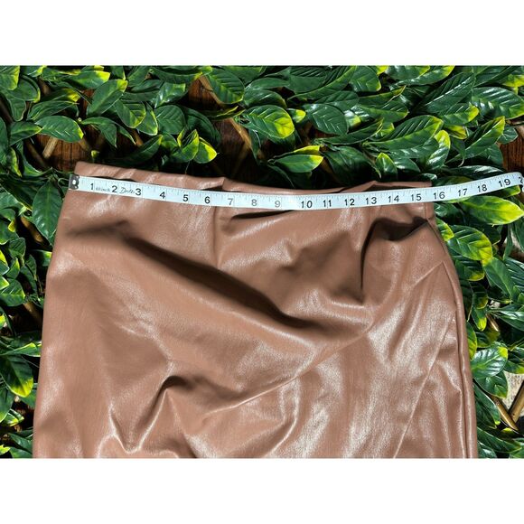 Aritzia Wilfred Brown Faux Leather Mini Skirt Size 12 - Picture 4 of 6